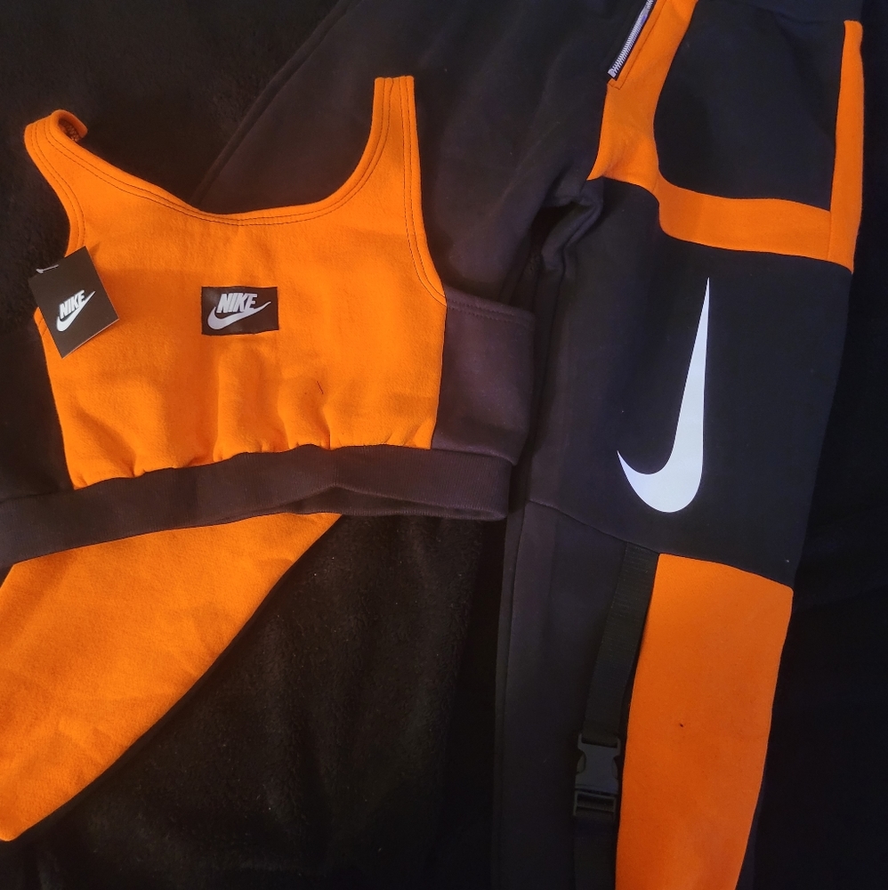 Nike womens set suit